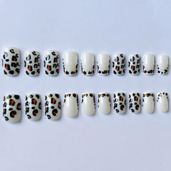 Aurora French Leopard Print Mid-length Manicure Sweet Cool Girl Wearable Fake Nails